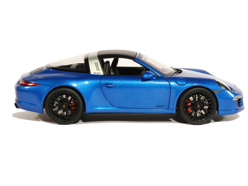 83589 Porsche 911/991 Targa 4 GTS 2015