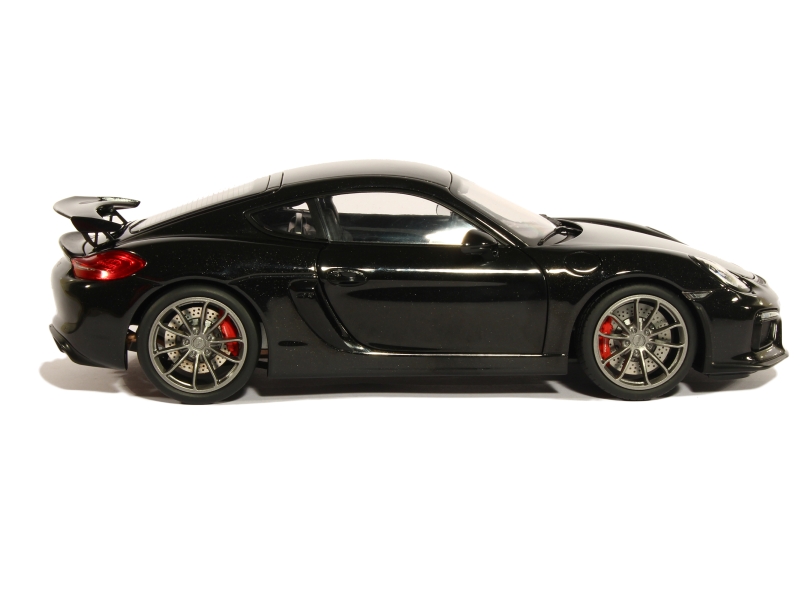 83591 Porsche Cayman GT4 2015