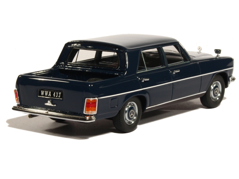 Norev 1:18 Mercedes-Benz 220 S (W111) Année de construction 1959-1965) bleu B66040723 modèle voiture B66040723 Norev 1:18 Mercedes-Benz 220 S (W111) Année de construction 1959-1965) bleu B66040723 modèle voiture B66040723