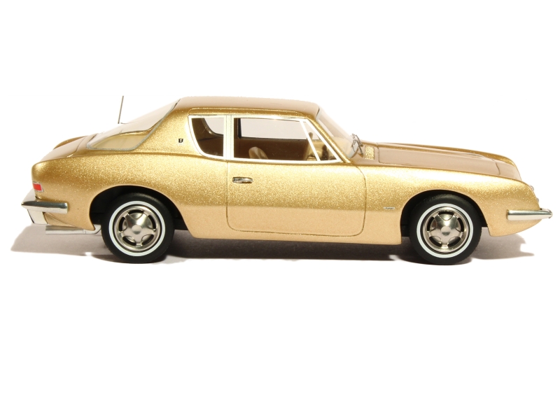 83804 Studebaker Avanti 1963