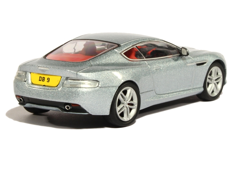 83857 Aston Martin DB9 Coupé 2013