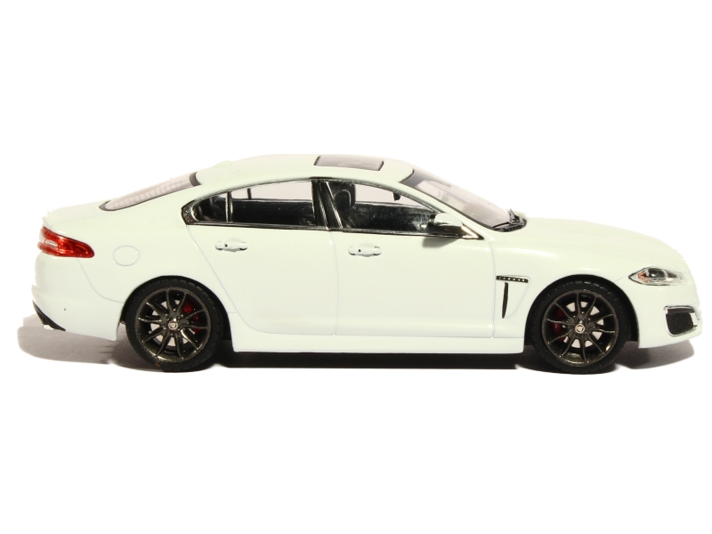 83919 Jaguar XFR 2010