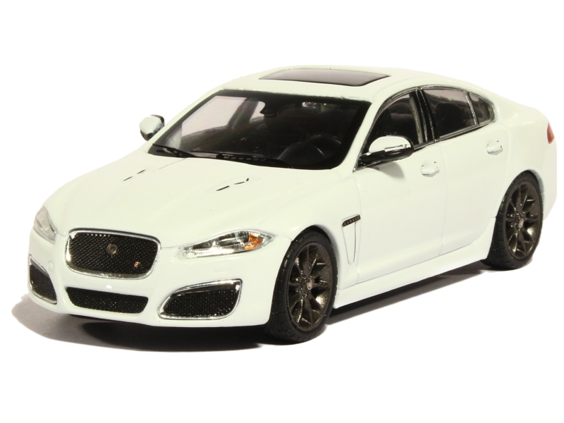 83919 Jaguar XFR 2010