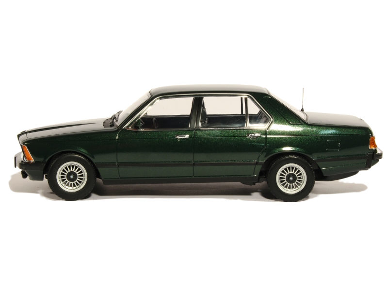 83935 BMW 733i/ E23 1977