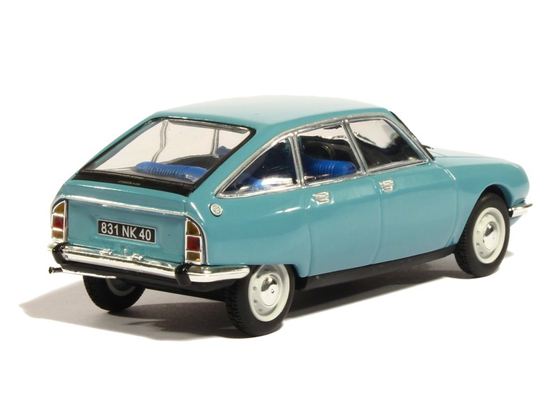 Citroen GS Drapeaux / Fahnen Norev 1:18 - Französische Klassiker