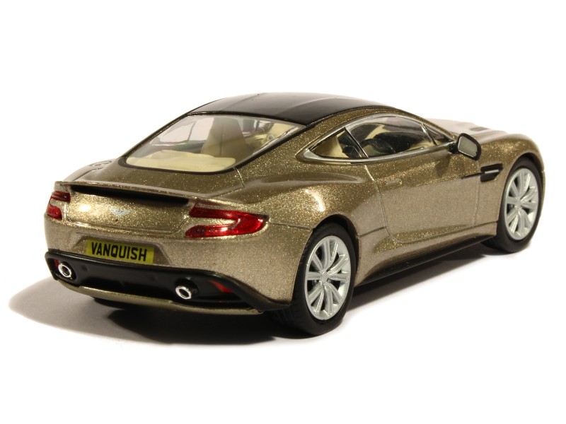 84125 Aston Martin Vanquish 2013