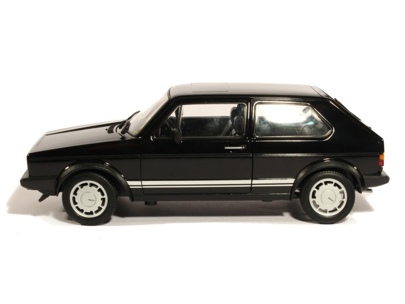 84128 Volkswagen Golf I GTi 1980