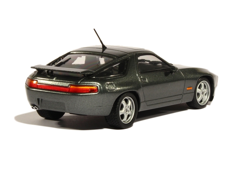 84148 Porsche 928 GTS 1991