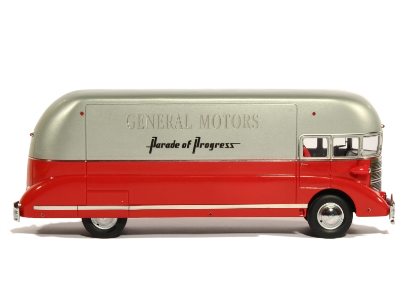 84216 General Motors Streamliner Parade of Progress
