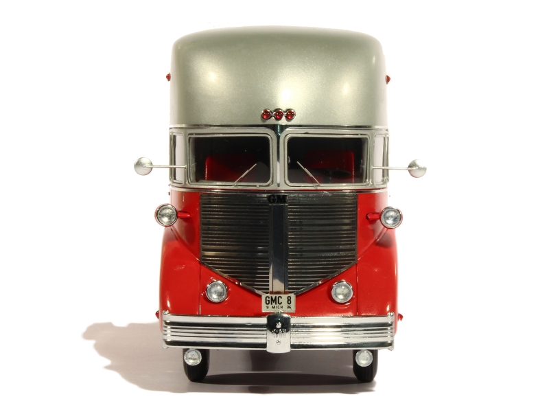 84216 General Motors Streamliner Parade of Progress