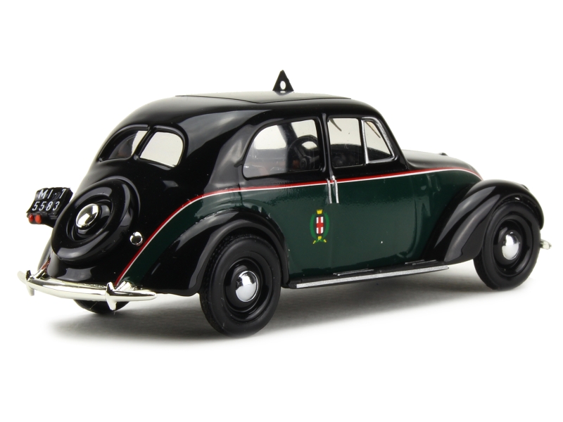 FIAT 600 MULTIPLA D TAXI DE MILAN 1960 BRUMM R334 1:43 de reference