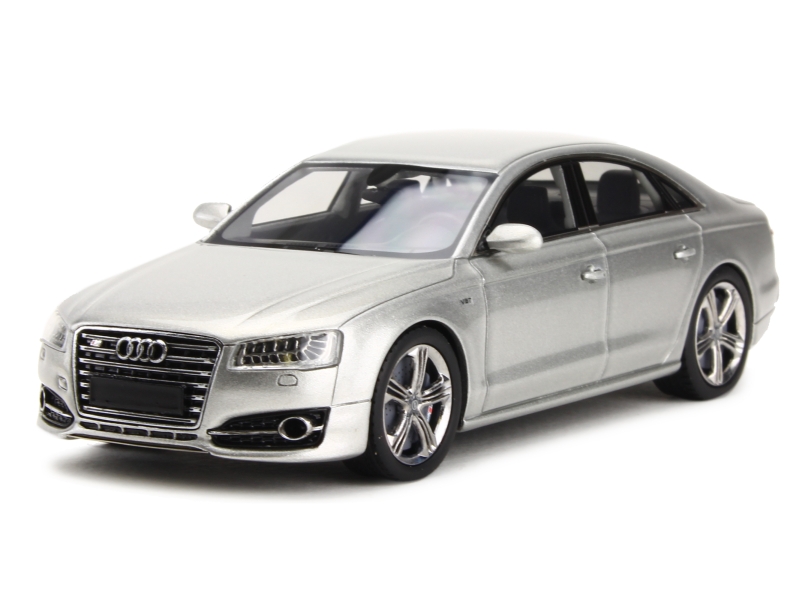 84656 Audi S8 PA 2014