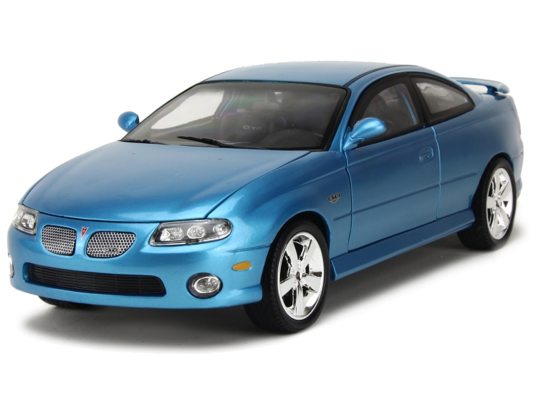 84726 Pontiac GTO 2004