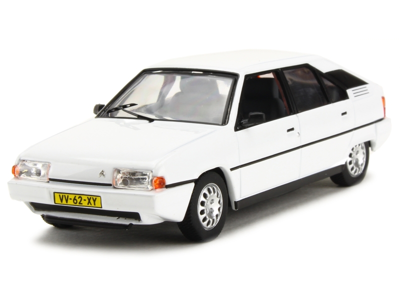 84821 Citroën BX 16 TRS 1983