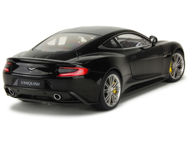 84838 Aston Martin Vanquish 2015