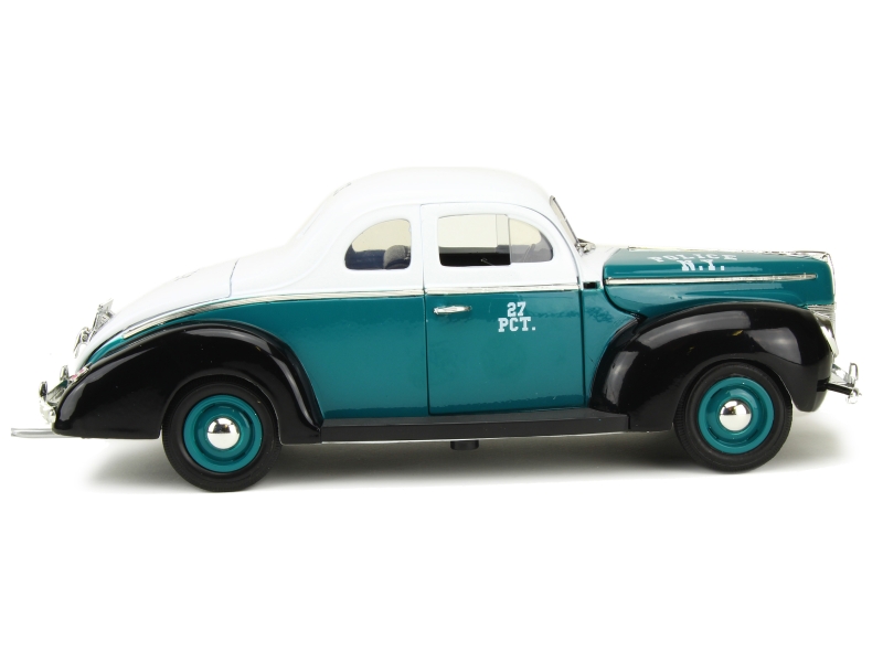 Amazon | グリーンライト 1/64 フォード インターセプター サンディエゴ ポリス K9 Greenlight Hot Pursuit  Series Interceptor San Diego Police K9 Unit California 警察車両 パトカー ミニカー  [並行輸入品] | ミニカー・ダイキャストカー | ホビー
