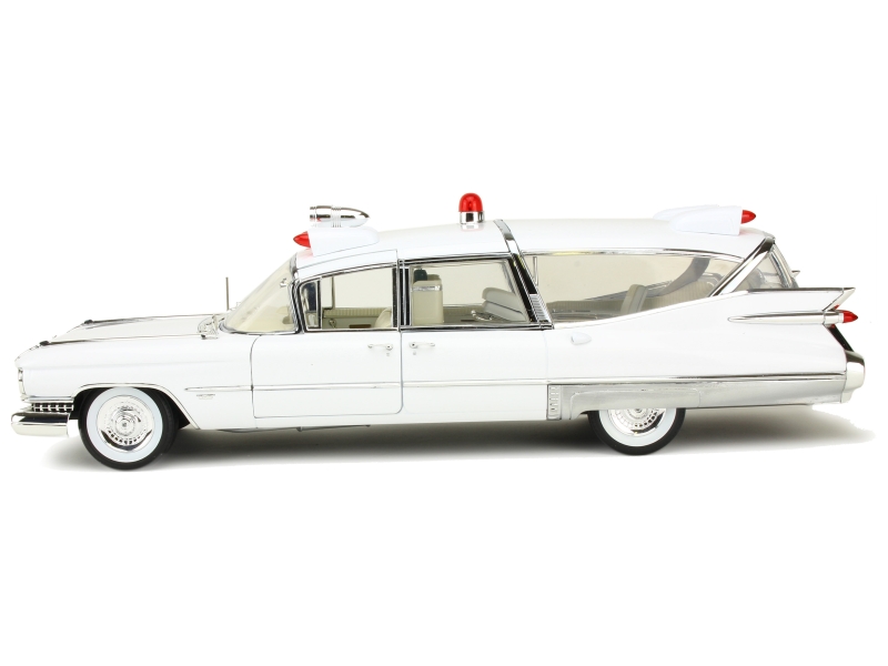 84853 Cadillac S&S Superior Ambulance 1959