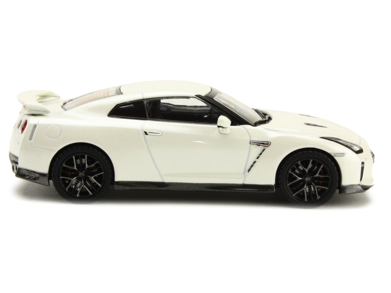 85009 Nissan Skyline GT-R/ R35 2017