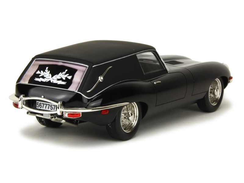 85060 Jaguar Type E Harold & Maude