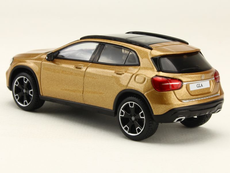 Spark 1:43 Mercedes-Benz GLA (X156) canyon beige B66960541 modèle