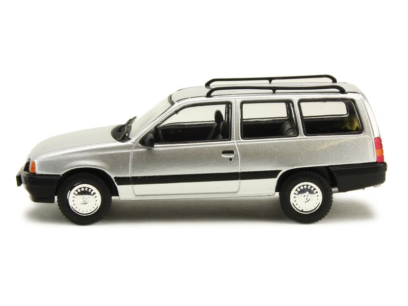 85219 Opel Kadett E Caravan Gordon Brown 1984