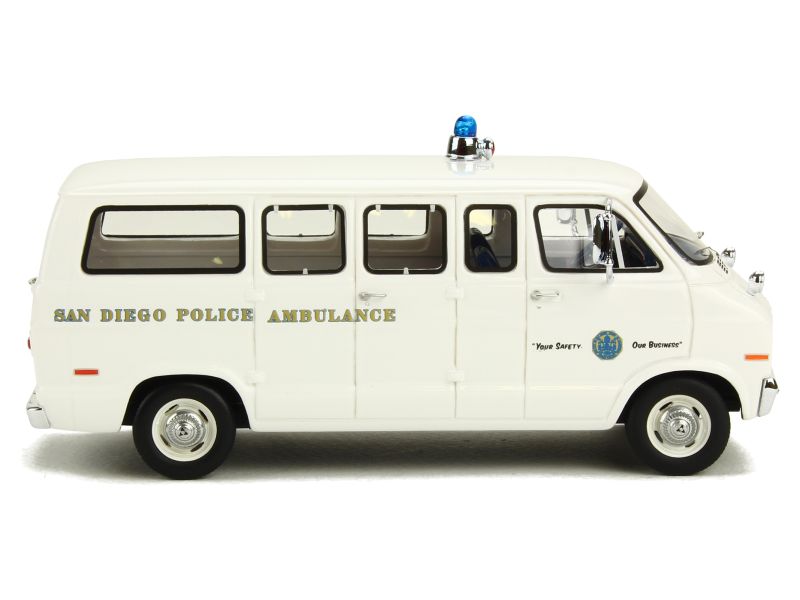 85522 Dodge Sportsman San Diego Police Ambulance