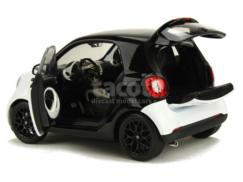 1/18 Smart Crossblade Kyosho - Collection