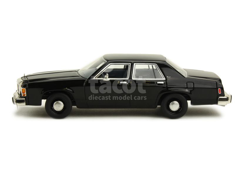 86051 Ford LTD Crown Victoria 1987