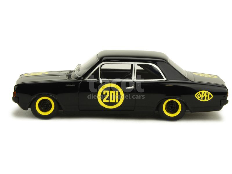 86079 Opel Rekord C Schwartze Witwe 1967