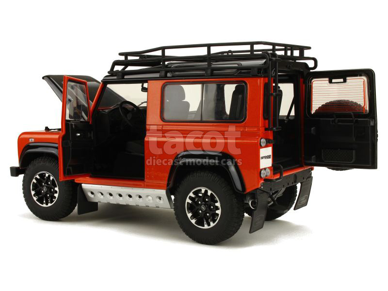 86098 Land Rover Defender 90 Adventure 2015