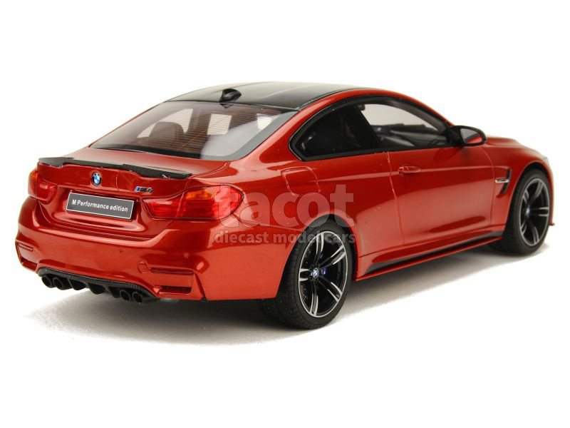 86183 BMW M4 Coupé Pack Performance/ F82 2015