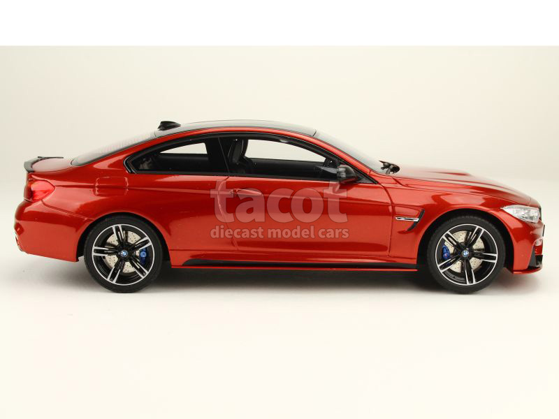 86183 BMW M4 Coupé Pack Performance/ F82 2015