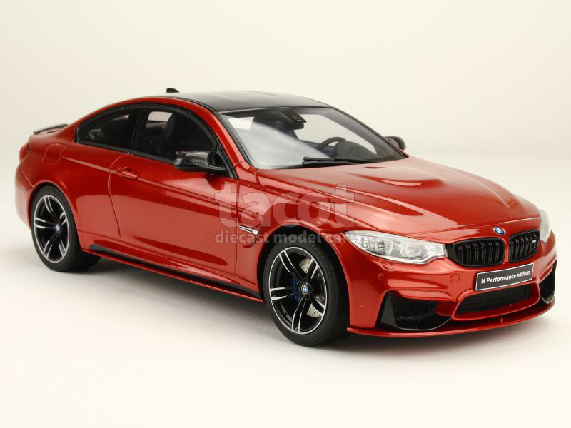 86183 BMW M4 Coupé Pack Performance/ F82 2015