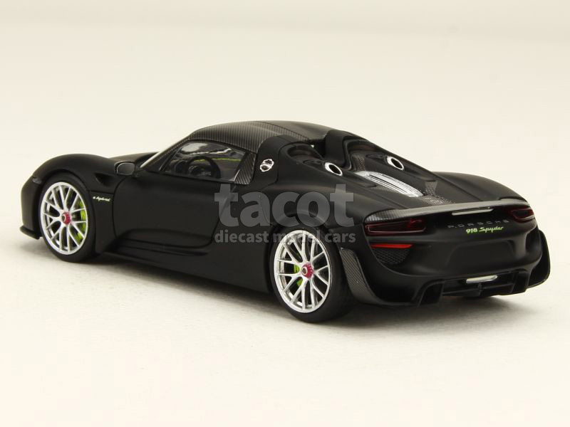 86212 Porsche 918 Spyder Weissach Package 2015