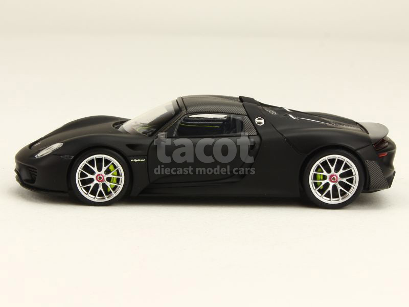 86212 Porsche 918 Spyder Weissach Package 2015