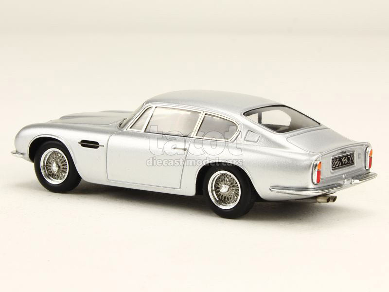 1:18 SCHUCO Aston Martin Db4 Mkii 1960 Bordeaux 450065000