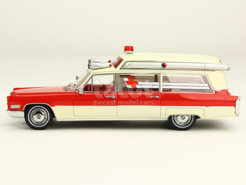 86499 Cadillac S&S Ambulance 1966