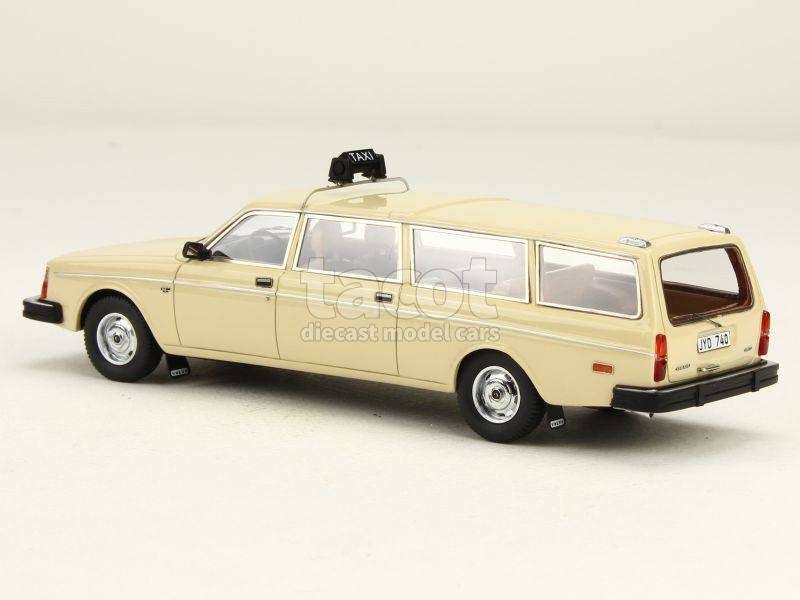 86508 Volvo 245 Transfer Taxi 1974