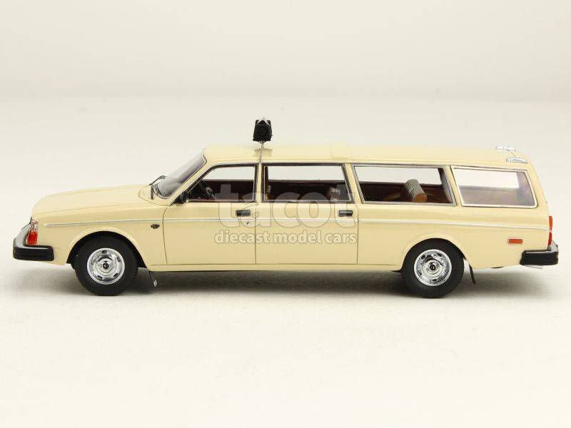 86508 Volvo 245 Transfer Taxi 1974