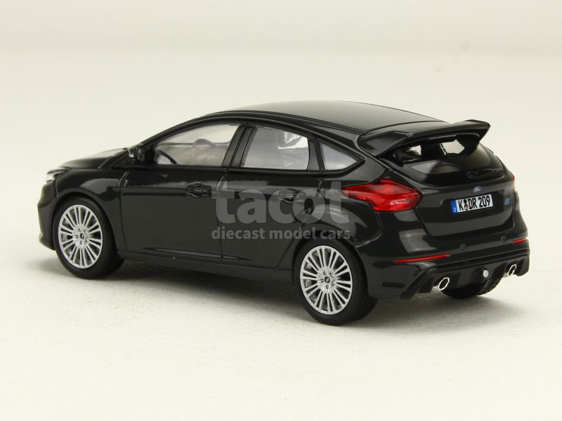 Ford focus 1 43