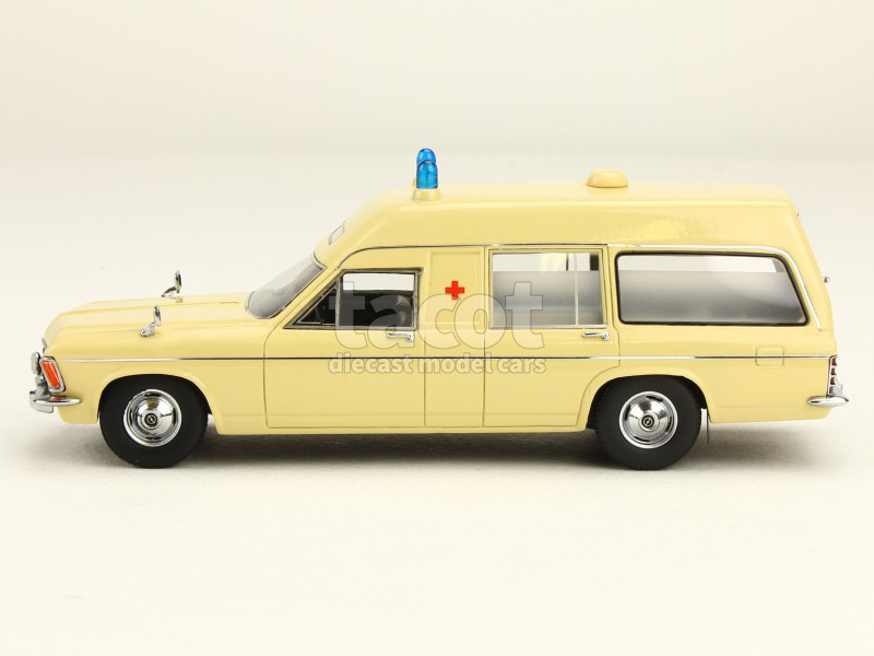 86719 Opel Admiral B Miesen LWB Ambulance 1974