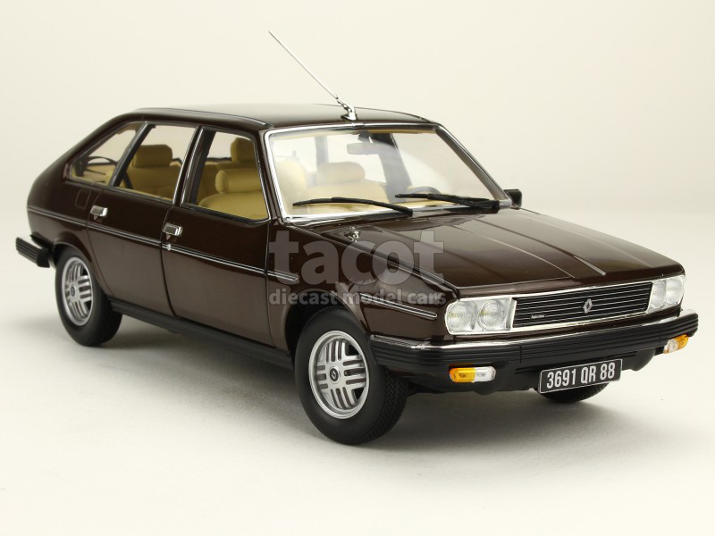 86735 Renault R30 TX 1981