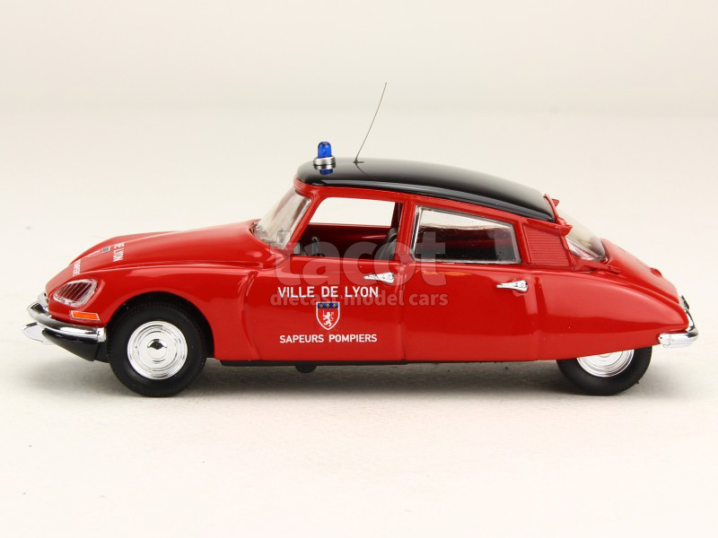 Watch As Sean Hannity Gets A Brutal Reality Check On Live TV Latest New