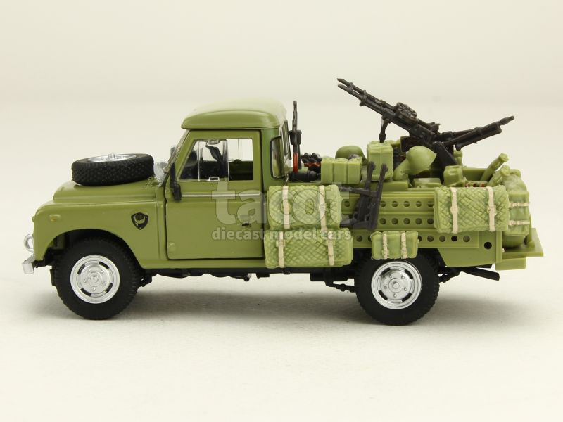86799 Land Rover 109 Séries III Pick-Up Armed