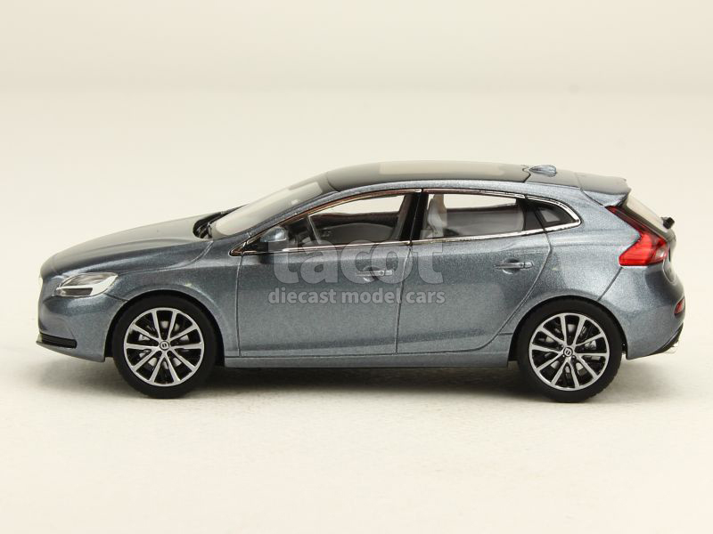 volvo v40 miniature
