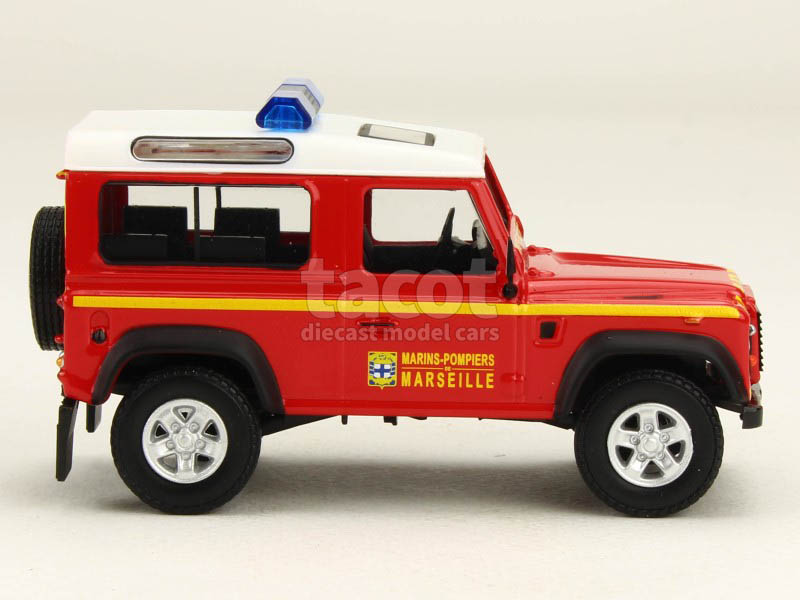 86856 Land Rover Defender Court Pompier