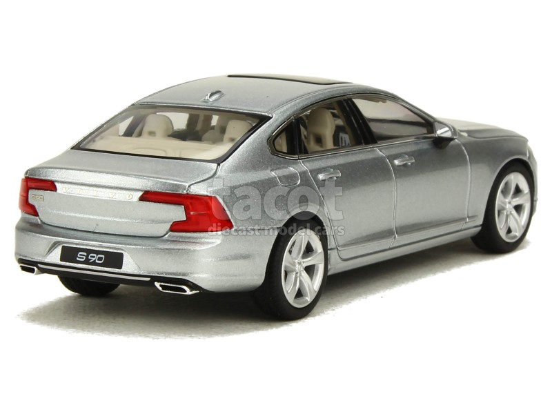 86924 Volvo S90 2016