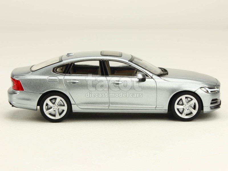 86924 Volvo S90 2016