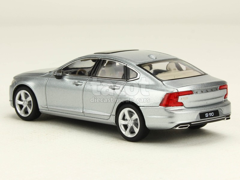 86924 Volvo S90 2016
