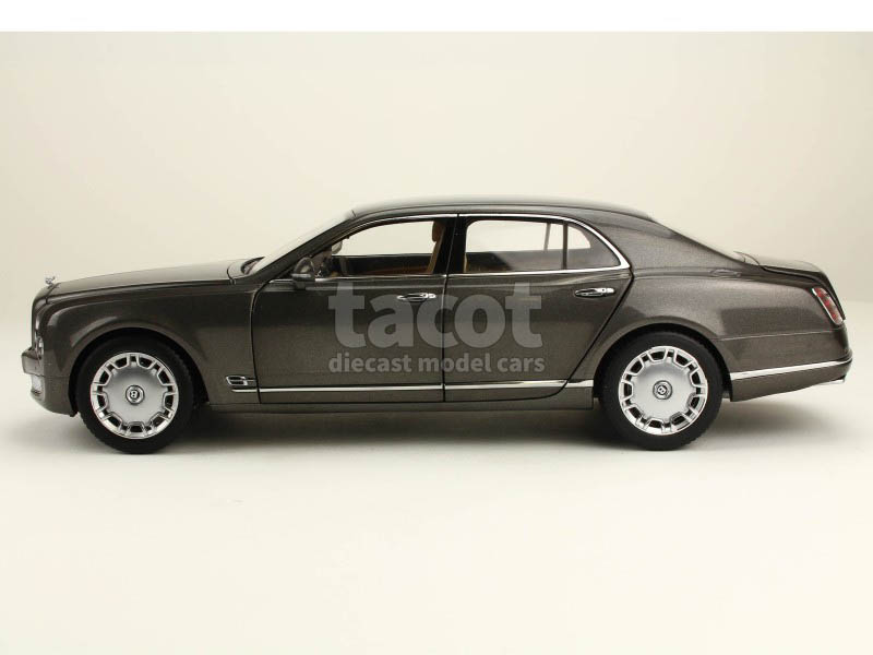 LE1026 MINICHAMPS 100139900 Voiture 1/18 1:18 Bentley Mulsanne 2010 noire